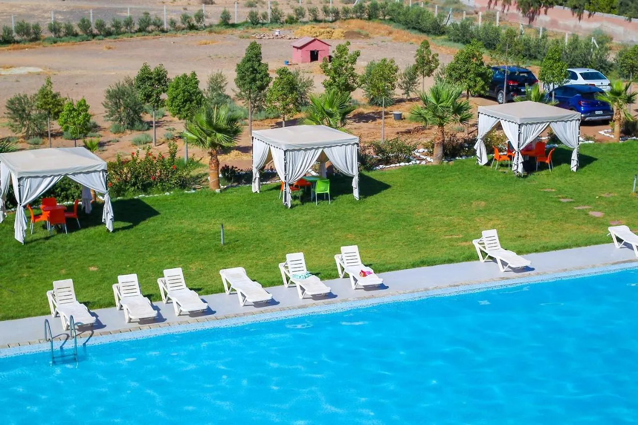 Apartamento Appartement entouré de verdure, grande piscine Marrakesh