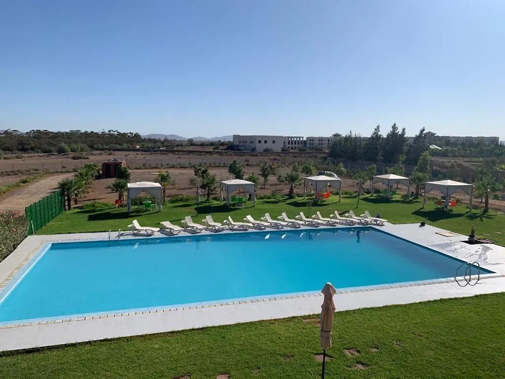 Appartement Entoure De Verdure, Grande Piscine Marakeş